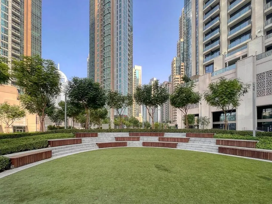 First Class 2Br In The Heart Of Downtown Dubai 0*,  United Arab Emirates