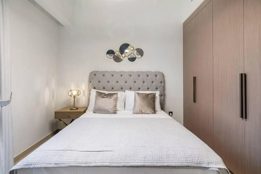 First Class 2Br In The Heart Of Downtown Dubai 0*,  United Arab Emirates