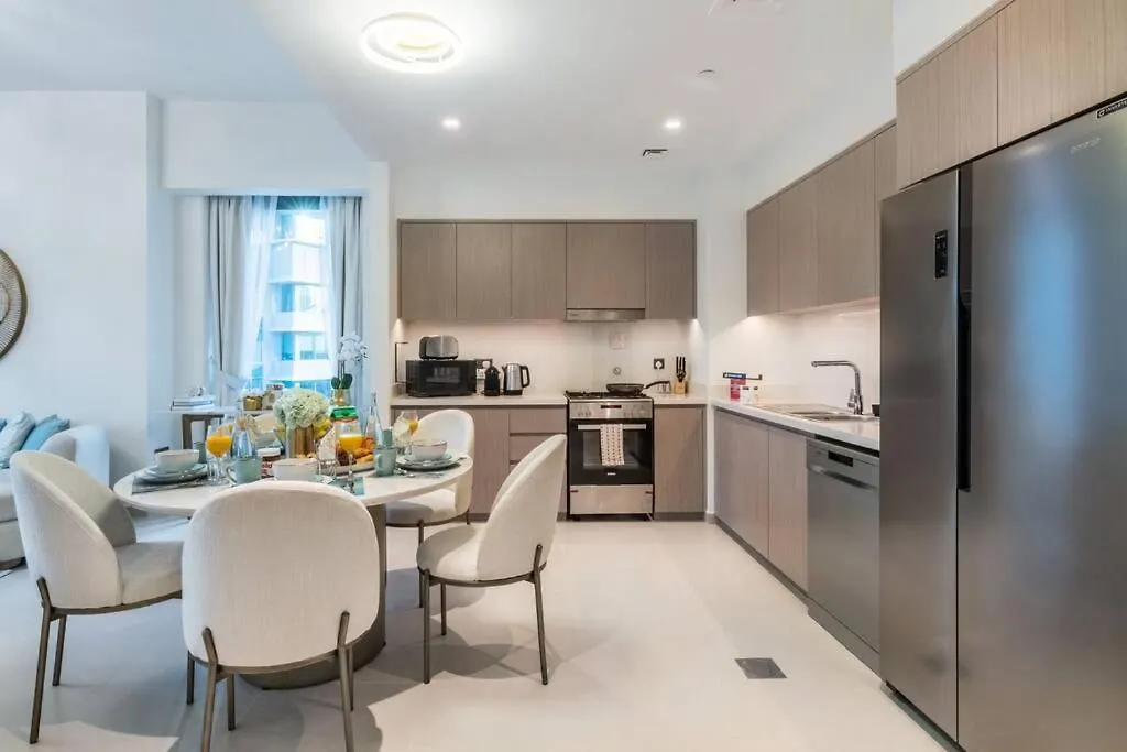 Apartment First Class 2Br In The Heart Of Downtown Dubai
