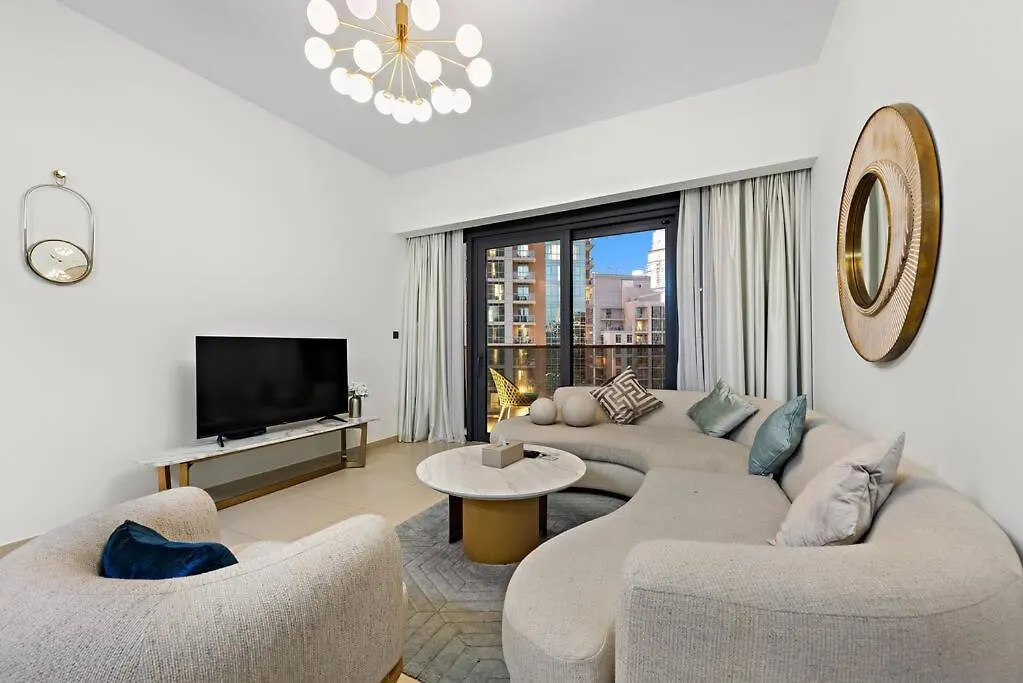First Class 2Br In The Heart Of Downtown Dubai